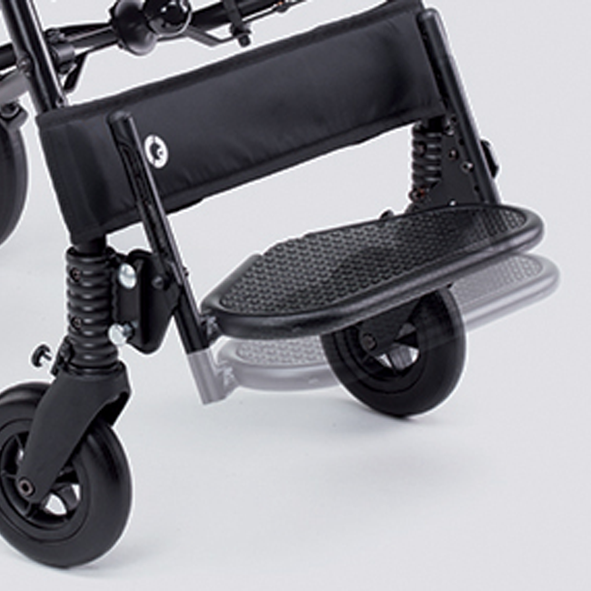 Avtagbara och höjdjusterbara fotstöd på CLIP-vagnen.