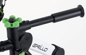 Avtagbart handtag som ger flexibel och säker styrning.