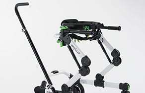 Ledsagarstång för att assistera vid styrning och gångträning.