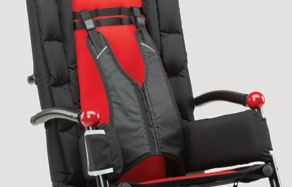 Seleväst som ger tryggt och stabilt stöd för överkroppen.